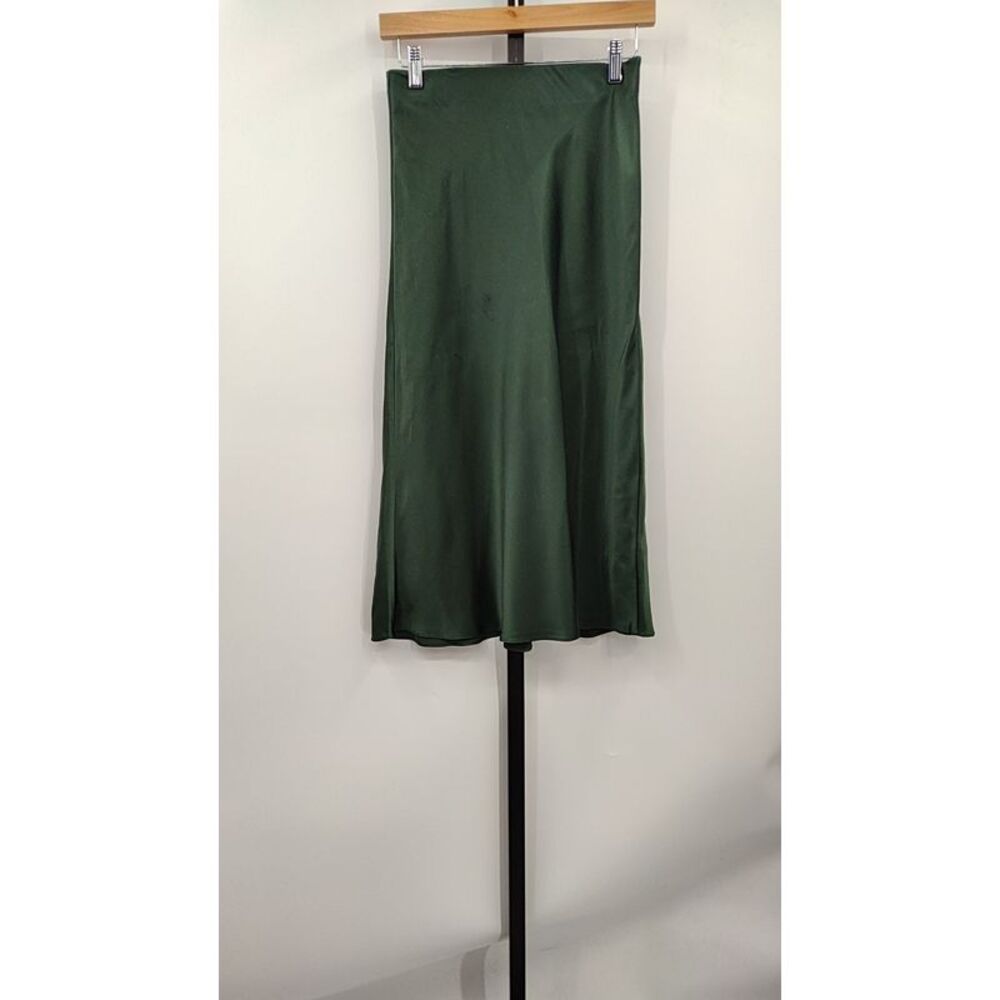 NWT Quince 100% Silk Elegant Green Midi Skirt